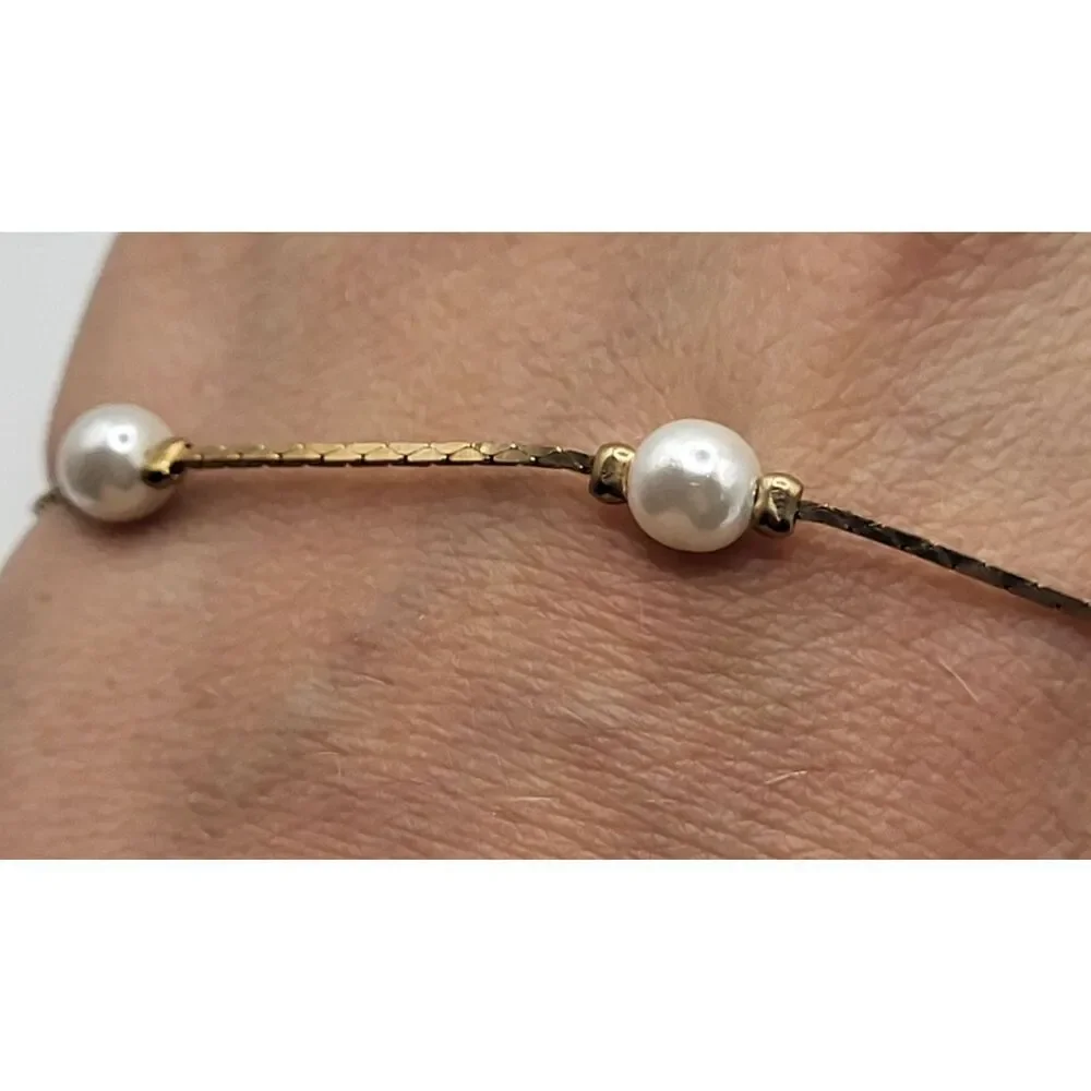 Vintage Goldtone Imitation Pearl Station Bracelet 7in